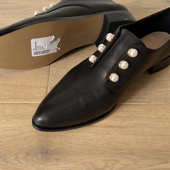 leather brogues with pearl detail - Picture 2 of 4